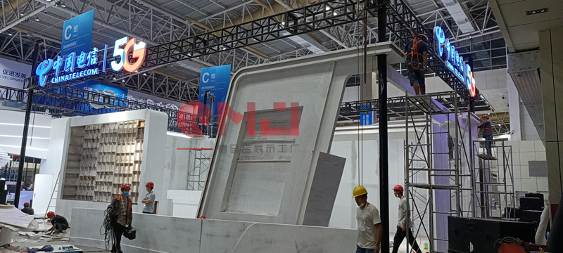 展台搭建时的互动投影墙是什么？